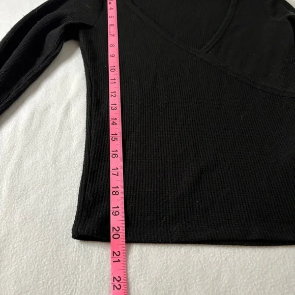 Hollister Crop Crossover Waffle Top - Picture 5 of 6